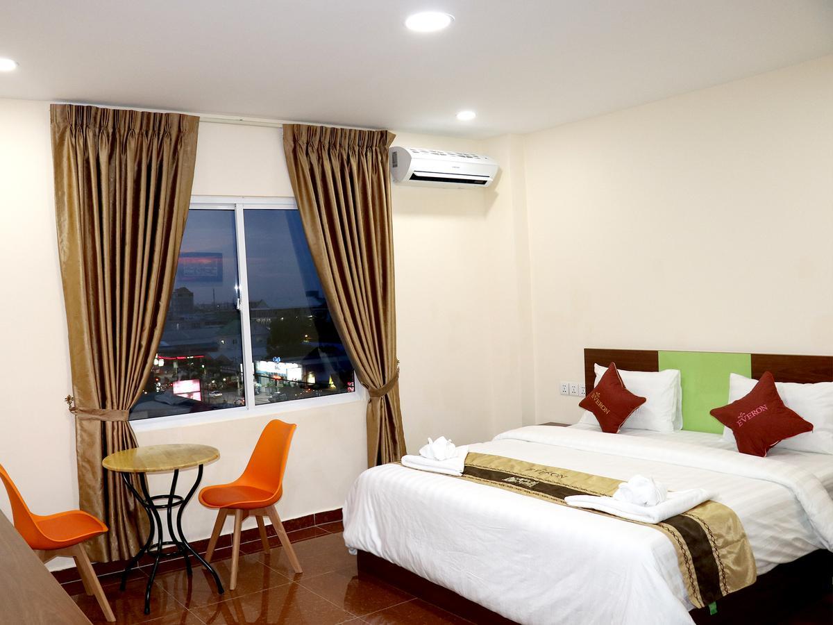 K City Hotel Phnom Penh Dış mekan fotoğraf